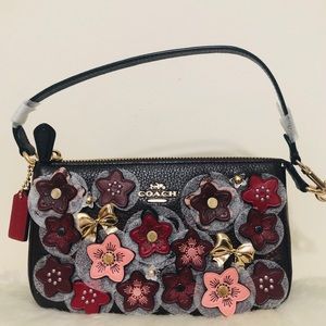 SOLD!!!COACH Nolita 19 With Daisy Applique